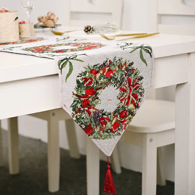 Christmas table runner - Wreath