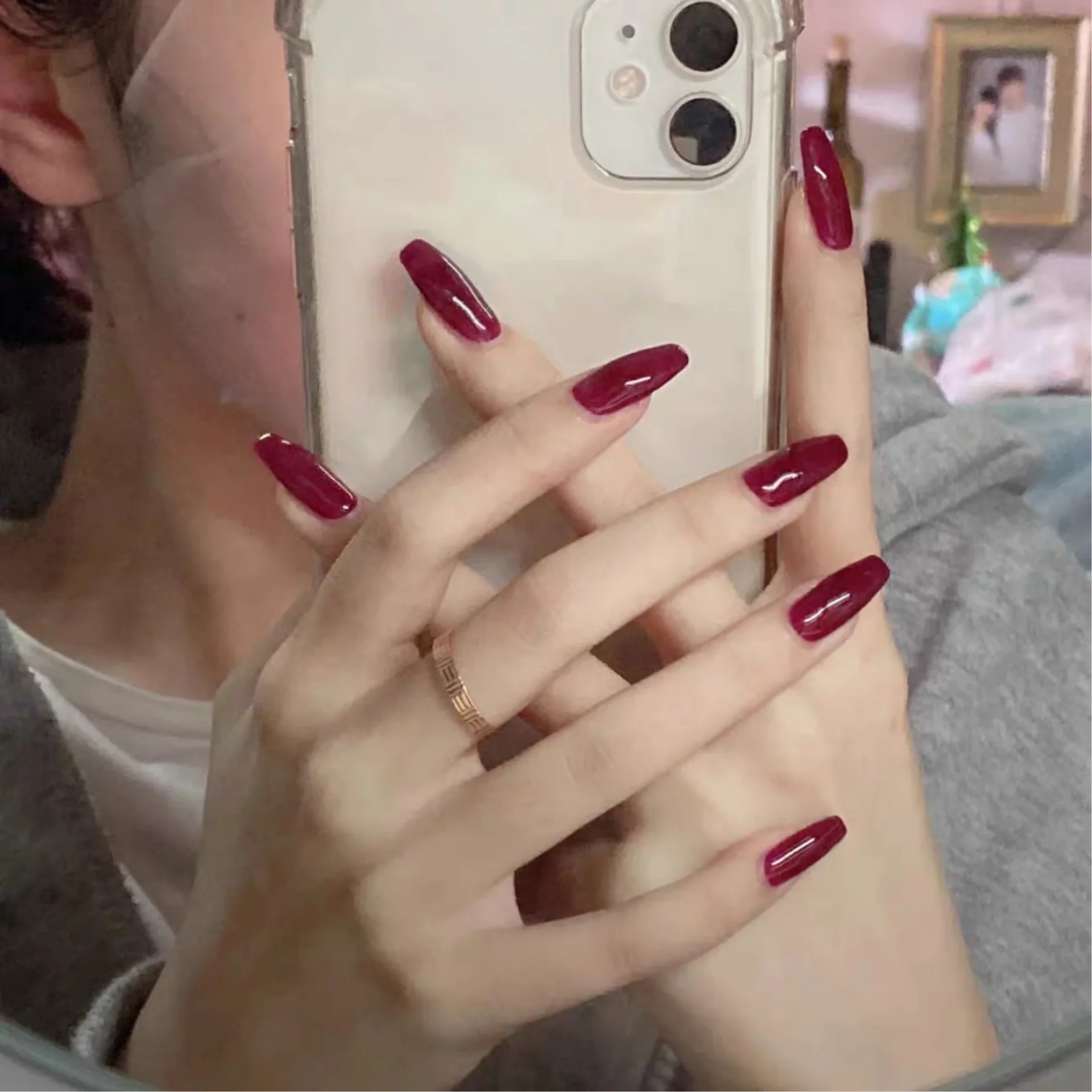 Holiday gift wear nail clip