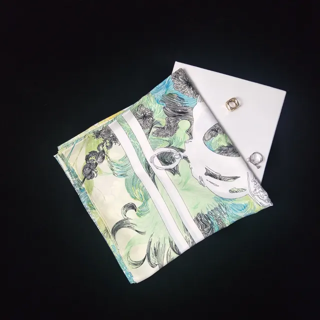 Carriage twill silk scarf - 1Style