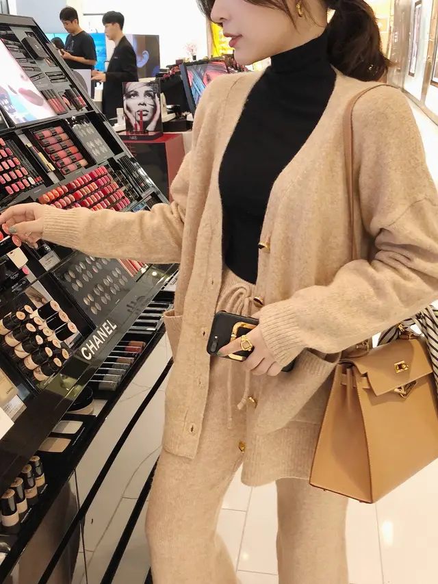 flavour leisure suit set, female autumn V collar knitted cardigan loose loose leg pants chic temperament net red two piece Camel - Shop at LoveMi