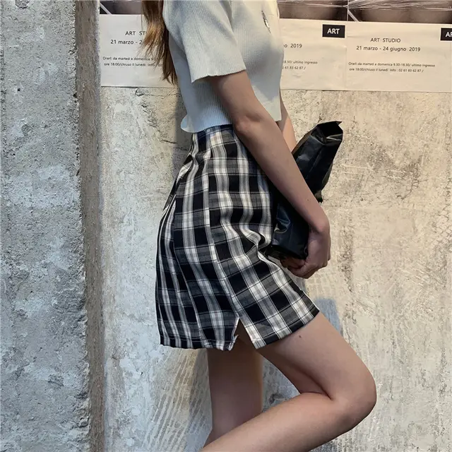 Split ends look thin all match a line skirt Black - Shop at LoveMi