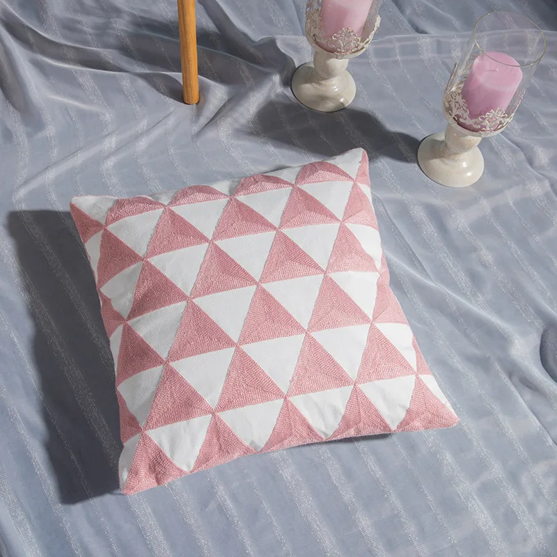 Geometric cotton embroidered pillowcase - Triangle