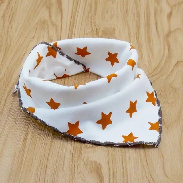 Cat and dog triangle scarf Claret - Shop at LoveMi
