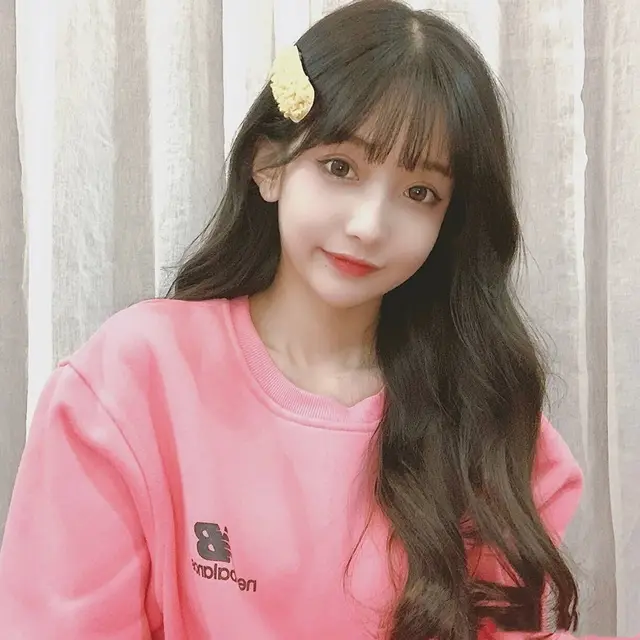 Light pink long curly hair Black - Shop at LoveMi