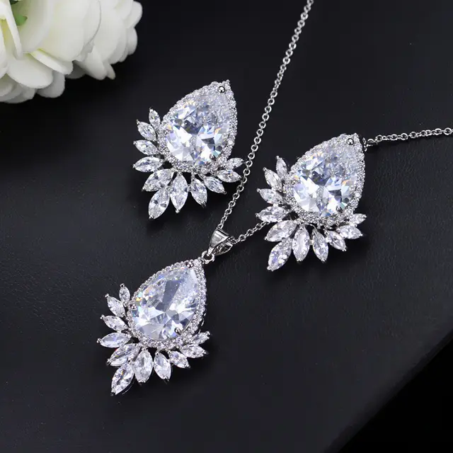AAA jewelry chain, bridal banquet, dinner Jewelry Set White - Shop at LoveMi