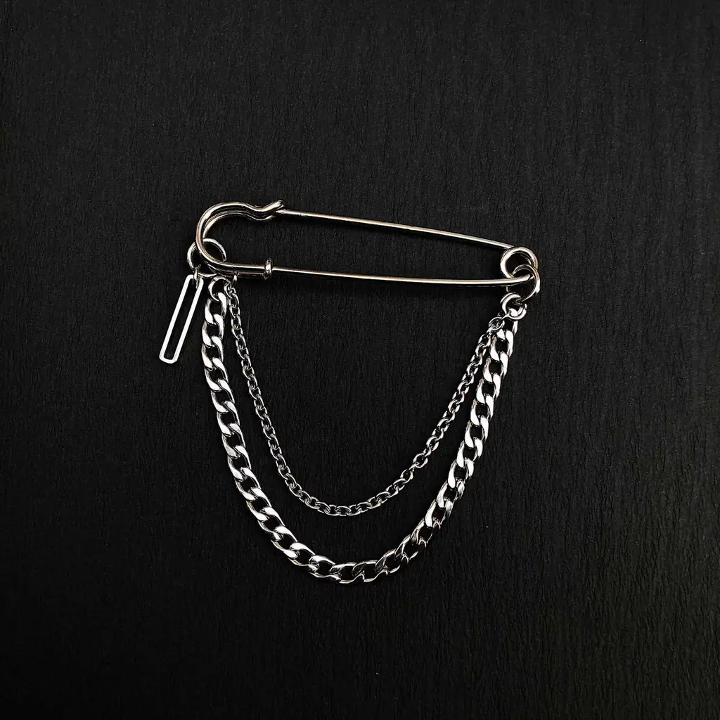 Retro Ornaments Street Soil Cool Metal Hip Hop Jewellery Punk Chain Big Pin Brooch - Silver