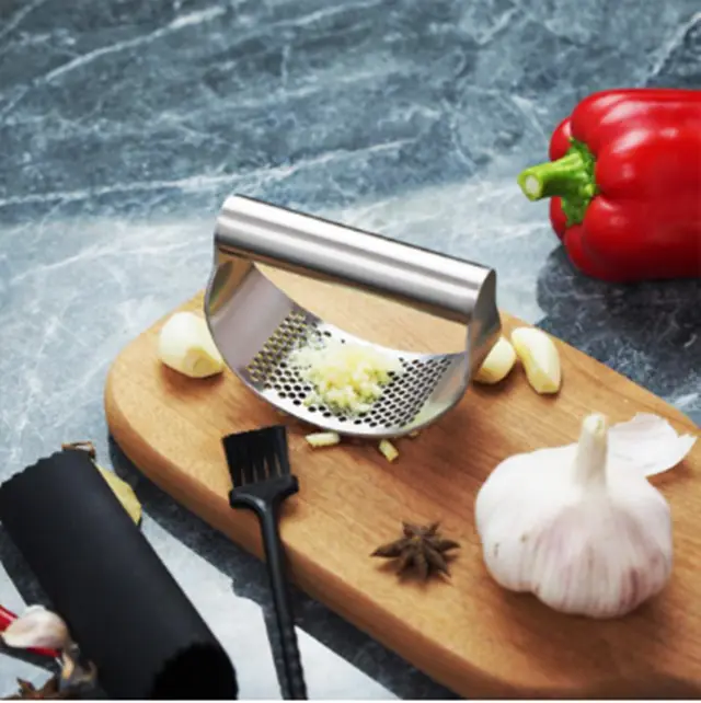 Garlic Press for Kitchen Pounding Garlic Ring Manual - Shop at LoveMi