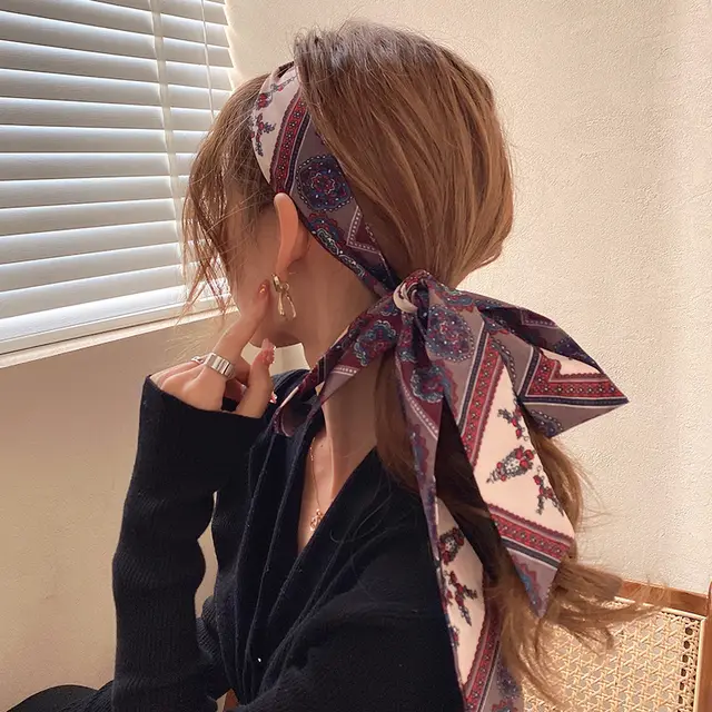 Going Out In Autumn And Winter To Tie The Hair Ribbon - Shop at LoveMi