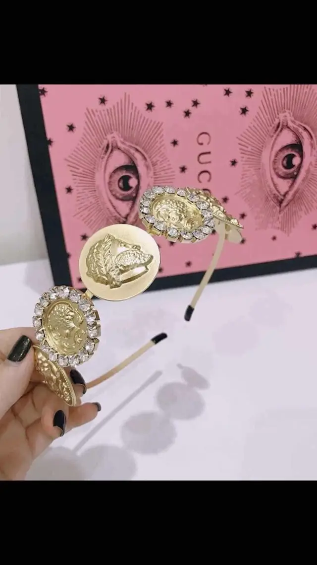 Retro Baroque Style Head Metal Headband Portrait Headband Headwear - Shop at LoveMi