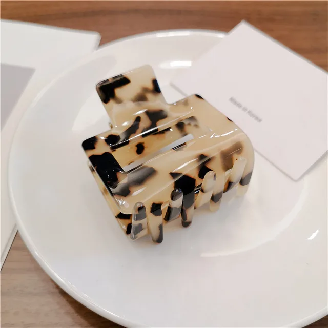 Geometric Hollow Out Retro Tortoiseshell Hairpin - Shop at LoveMi