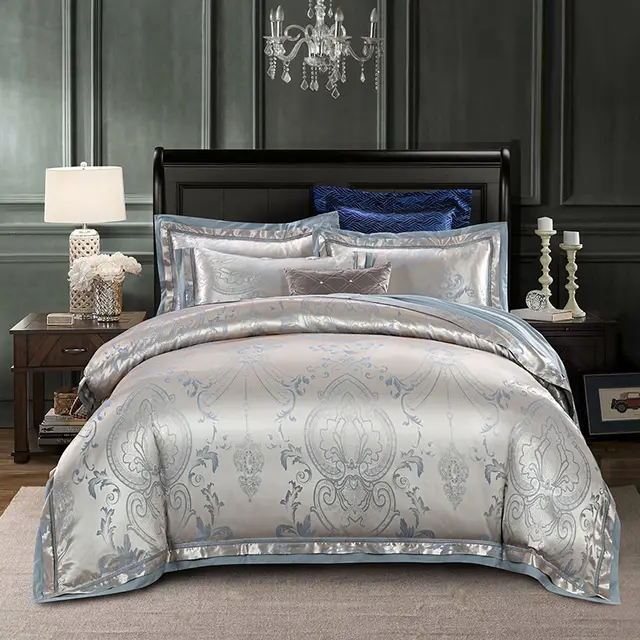 4 Piece Set Of European Style Luxury Light Luxury Bedding Pale Pinkish Gray - Shop at LoveMi