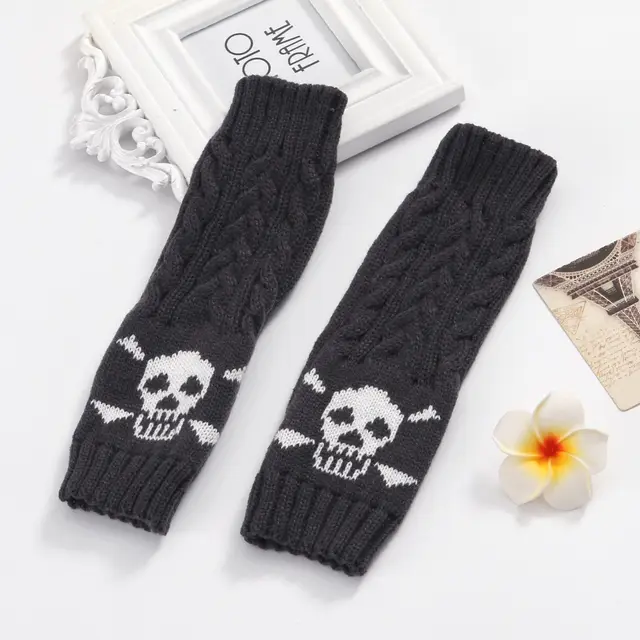 Warm Twisted Skull Knit Short Gloves With Wool Dark Grey - Shop at LoveMi