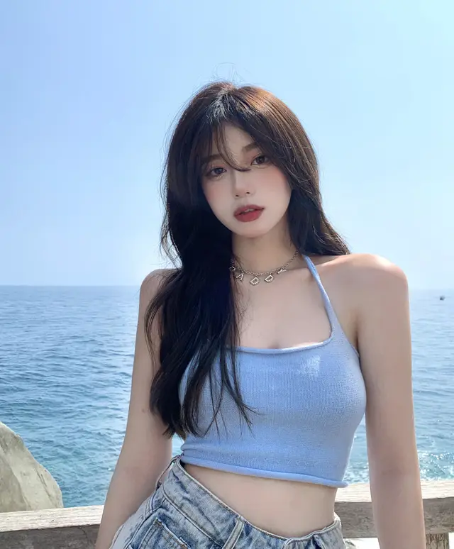 Real Shot Hot Girl Hanging Neck Camisole Female Summer New Design Sense Niche Inside And Outside Wear Short Tube Top Blue - Shop at LoveMi