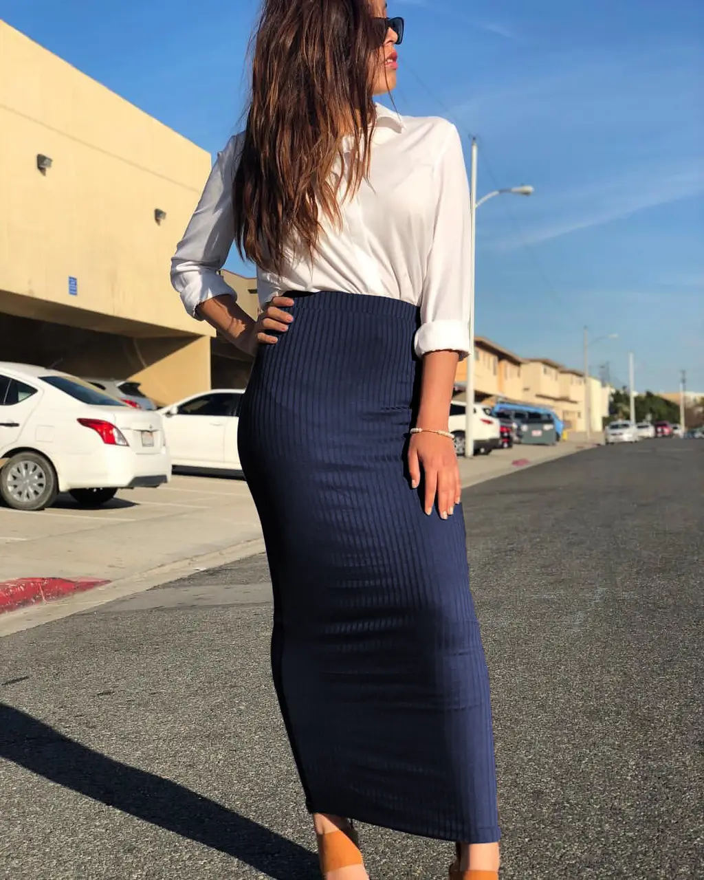 Knit Skirt With Striped Tight-fitting Hips And Ankles - Navy Blue