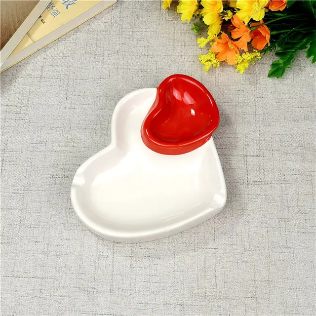 Red Heart Ashtray Creative Ceramic Handicraft Ornaments White - Shop at LoveMi