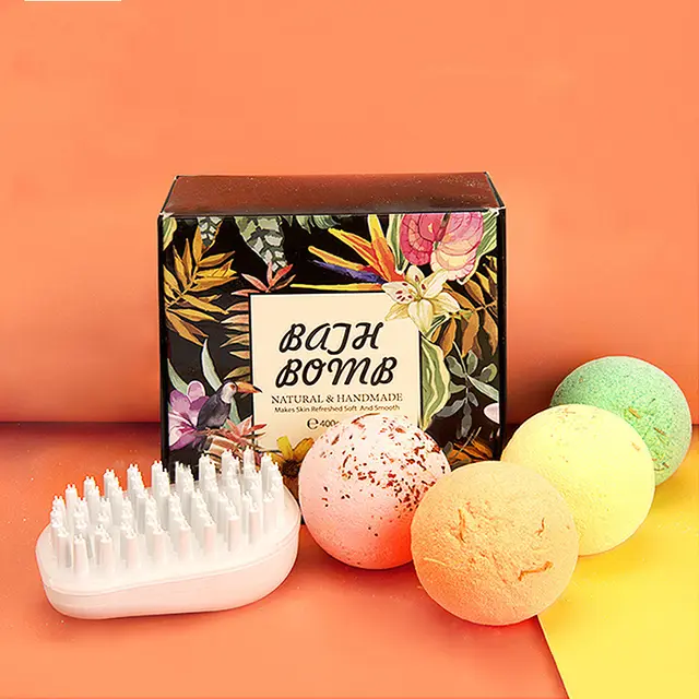 Dog Shower Gel Sterilizing And Deodorizing Effervescent Tablets Ball+Brush - Shop at LoveMi