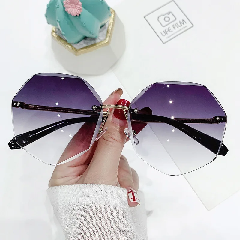 Glasses Cut-edge Polygonal Ladies Sunglasses - Gray