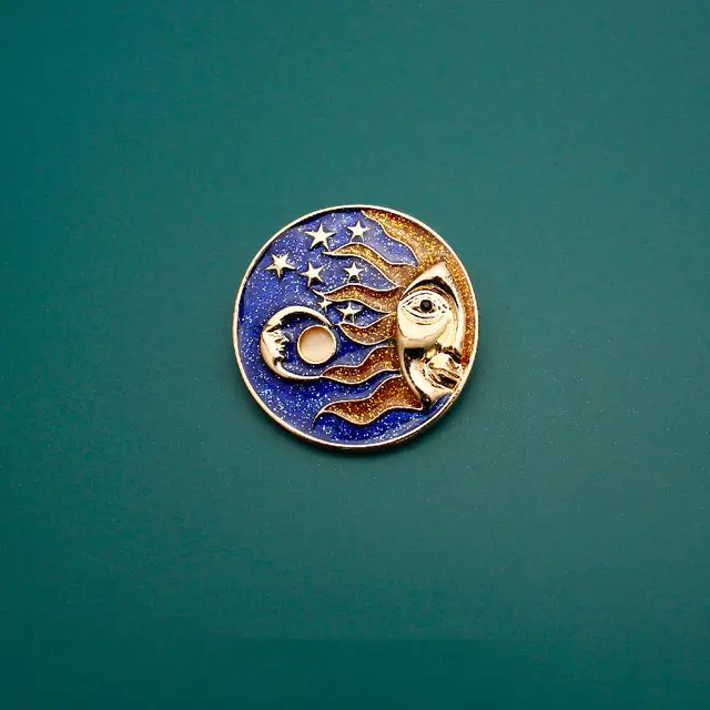 Van Gogh Starry Sky Vintage Palace Brooch Badge Western Accessory - Shop at LoveMi