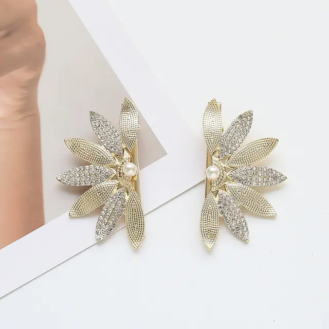 Personality Leaf Hairpin Fashion Temperament Side Clip Hairpin White Diamonds1Pair - Shop at LoveMi