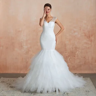 New Fishtail Skirt Wedding Dress Big Tail Bride Female Lead Yarn Mermaid Waist Backless V-Neck Customization - White