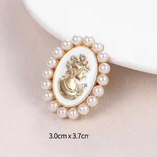 Fashion Vintage Palace Beauty Avatar Brooch - White
