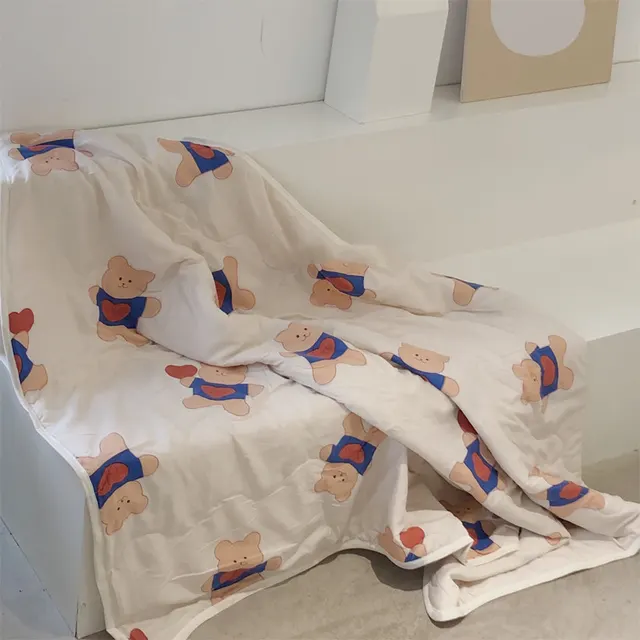 Julisa Original Independent Design Love Bear Air Conditioning Quilt Lunch Break Small Quilt Soft Blanket Shawl - Shop at LoveMi