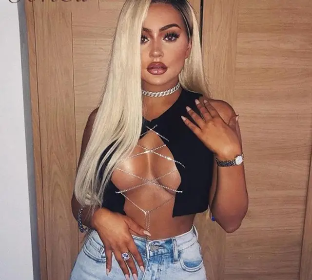 Pure Color Short Navel Exposed Women's Vest With Chain Decoration On Chest Black - Shop at LoveMi