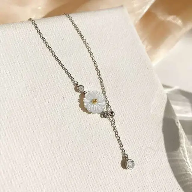 Shell Small Daisy Personality Cold Wind Pull Necklace Silver - Shop at LoveMi