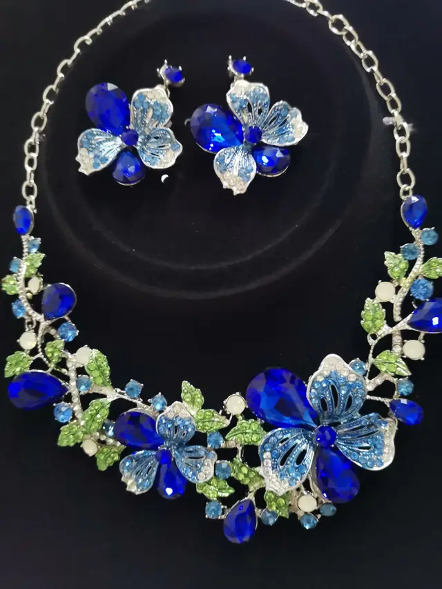 Necklace Exaggerated Colorful Flowers Full Of Diamond Crystal Necklace Earrings Jewelry Set Blue - Shop at LoveMi