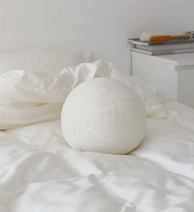 Daisyhome Homemade Velvet Spherical Soft Sculpture Pillow Pillow Nordic Style Light Luxury Bedroom Sofa Decoration White - Shop at LoveMi