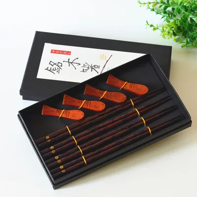 New Products On Sale Japanese Wooden Chopsticks Gift Box Set 4 Pairs Of Chopsticks Chopsticks Combination Gift Set A Golden Flower Gift Box - Shop at LoveMi