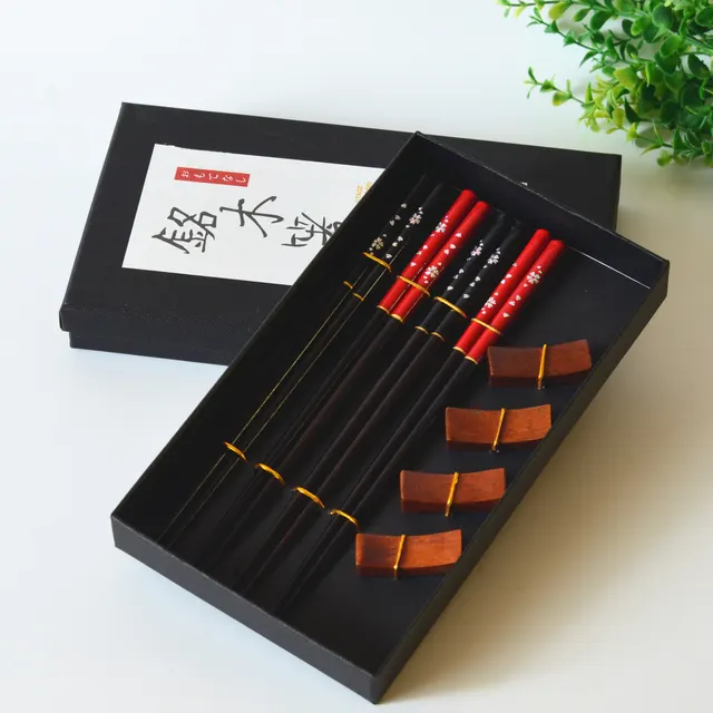 New Products On Sale Japanese Wooden Chopsticks Gift Box Set 4 Pairs Of Chopsticks Chopsticks Combination Gift Set Red Black Chopsticks Gift - Shop at LoveMi