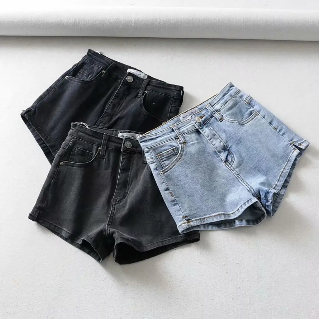 High Waist Slim Denim Shorts With Side Slits - Black