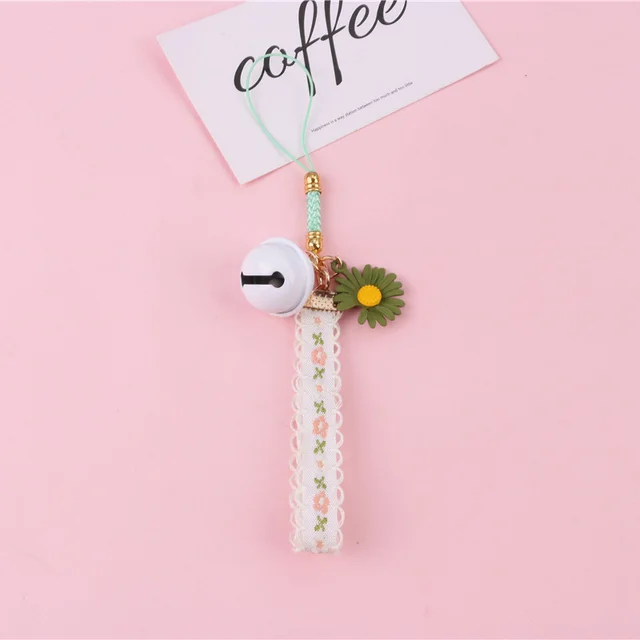 Daisy Keychain Pendant Creative Keychain Hanging F - Shop at LoveMi
