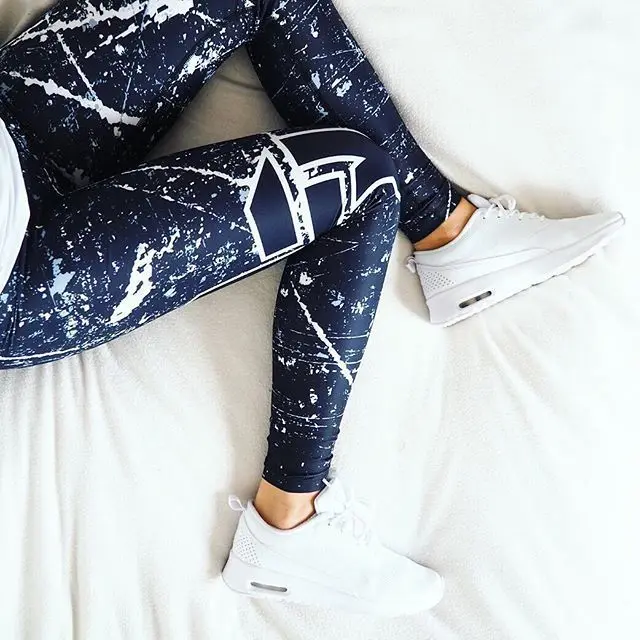 Women's Digital Geometric Print Hip Lifting Stretch High Waist Leggings Grey - Shop at LoveMi