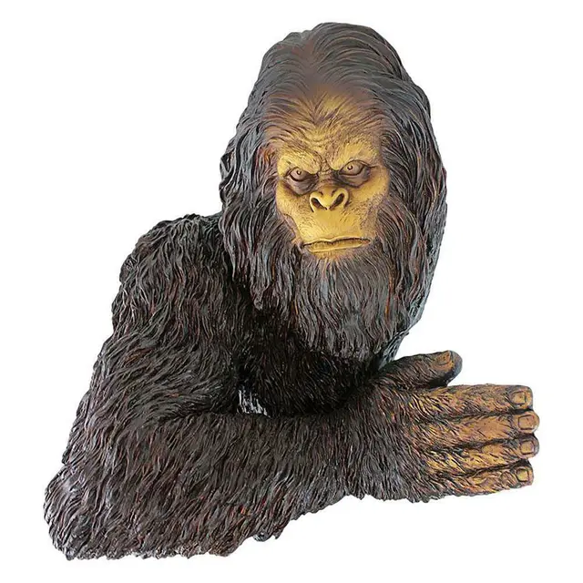 Bigfoot Gorilla King Kong Tree Carving Hug Tree Shy Resin Pendant Garden Outdoor Trunk Decoration 1Style - Shop at LoveMi