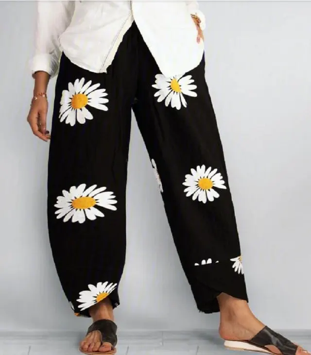 Printed Casual Women's Cropped Trousers Black - Shop at LoveMi