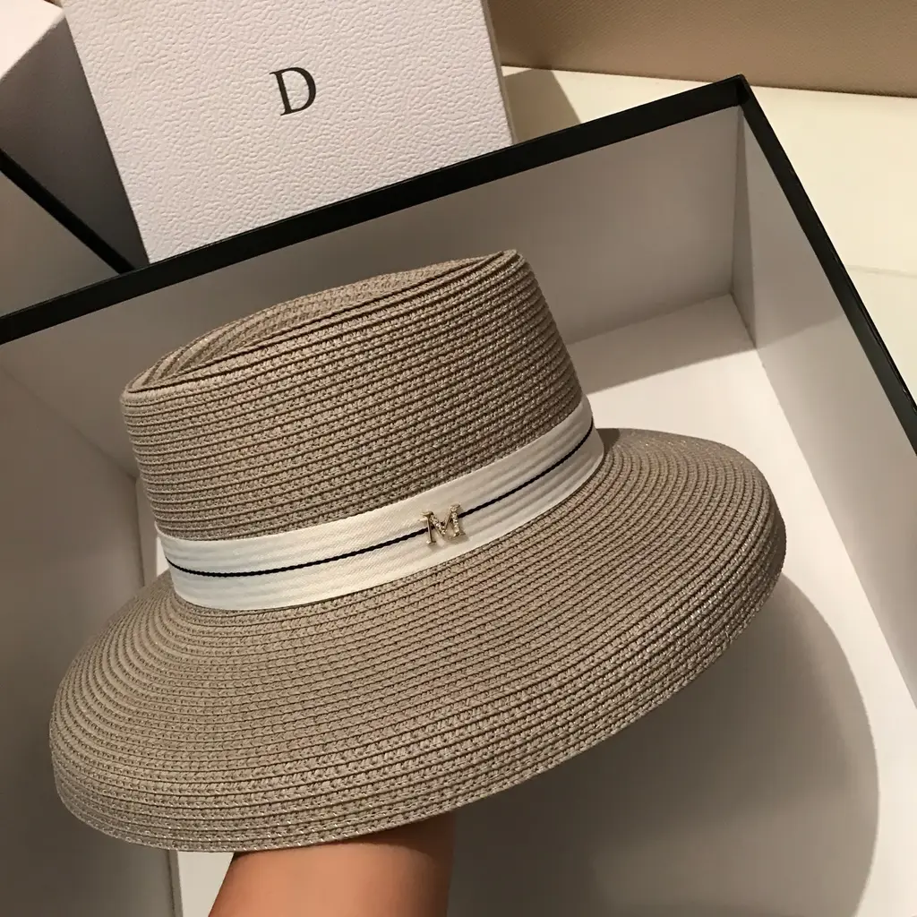 Brown Holiday Beach Sunshade Big Eaves Bell-shaped Straw Hat - Grey