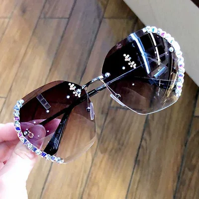 Diamond Studded Sunglasses Women Anti Sunglasses Women Fashion Round Face Driving Travel Glasses Korean Trend E Lens Bag And Lens Cloth - Shop at LoveMi