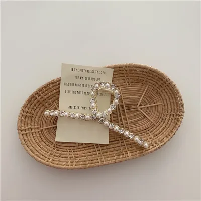 Pearl Hairpin On The Back Of The Head Elegant Temperament Metal Bath Plate Hairpin H - Shop at LoveMi