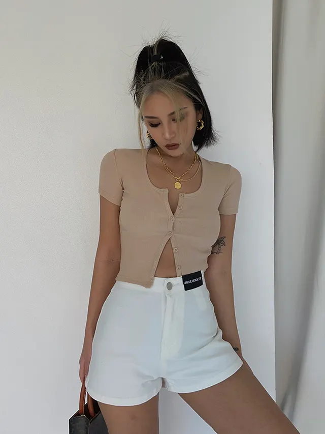 Hot Pants With High Waist And Long Legs White - Shop at LoveMi