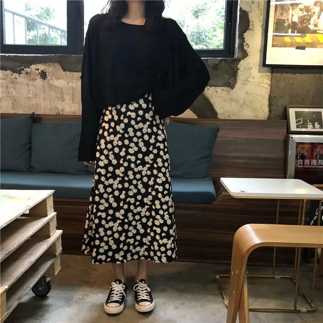 Mid length Oil Painting Floral Skirt Female Korean Style High Waist Slim Chiffon Long Skirt Black Daisy - Shop at LoveMi
