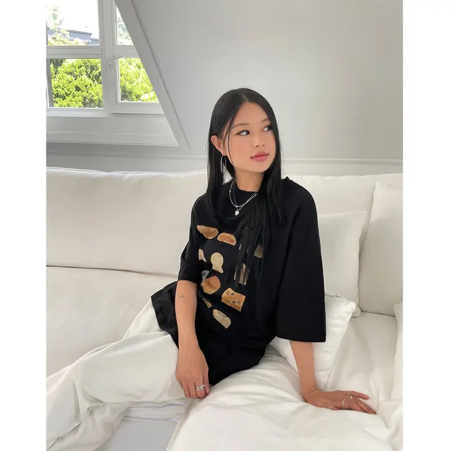 Baked Bread Toast Realistic Printing Round Neck Loose Short Sleeves Black - Shop at LoveMi