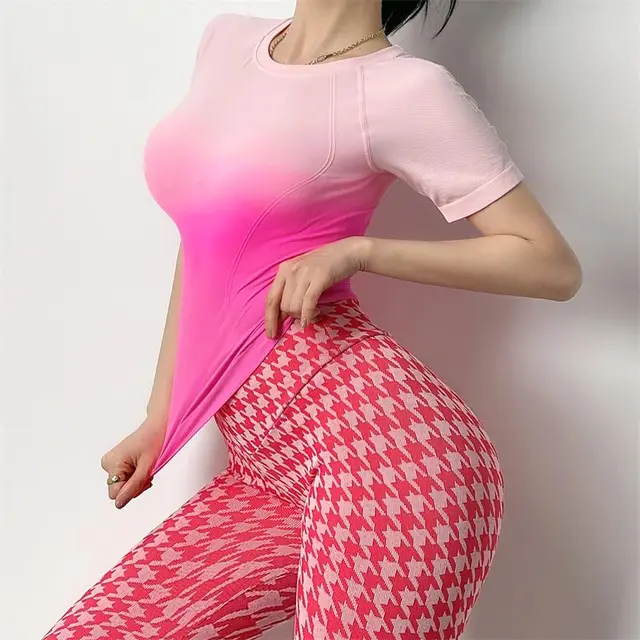 Tight fitting Sports T shirt Female Summer Gradient Color Running Fitness Quick drying Net Red Short sleeved Yoga Top Pink - Shop at LoveMi