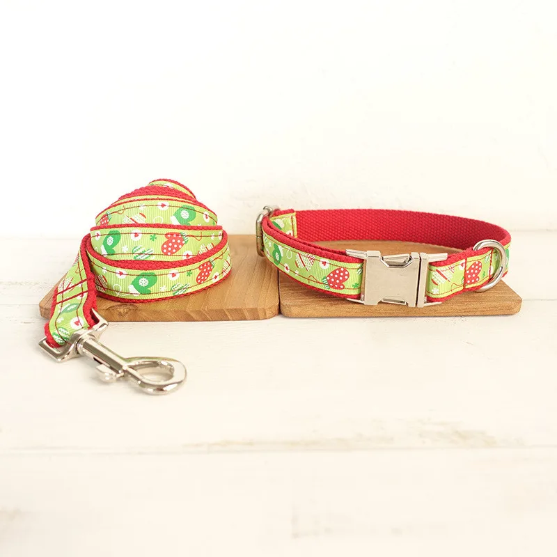 Creative And Simple Pet Traction Rope Collar Set Red Christmas - Shop at LoveMi