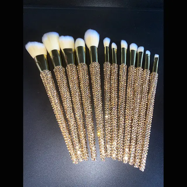Diamond 12 Gems Makeup Beauty Tool Loose Powder Brush Repairing Concealer Brush Champagne - Shop at LoveMi