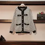 Square Collar White