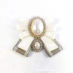 White Pin