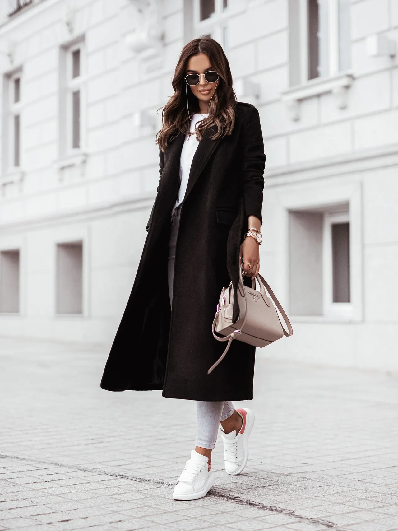 Autumn And Winter Simple Long Sleeved V Neck Tie Woolen Coat - Black