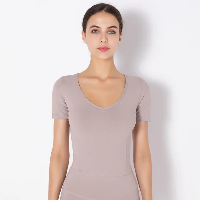 Yoga Sports Short sleeved Solid Color Stretch Seamless Fitness Training Top Women Red Bean Paste - Shop at LoveMi